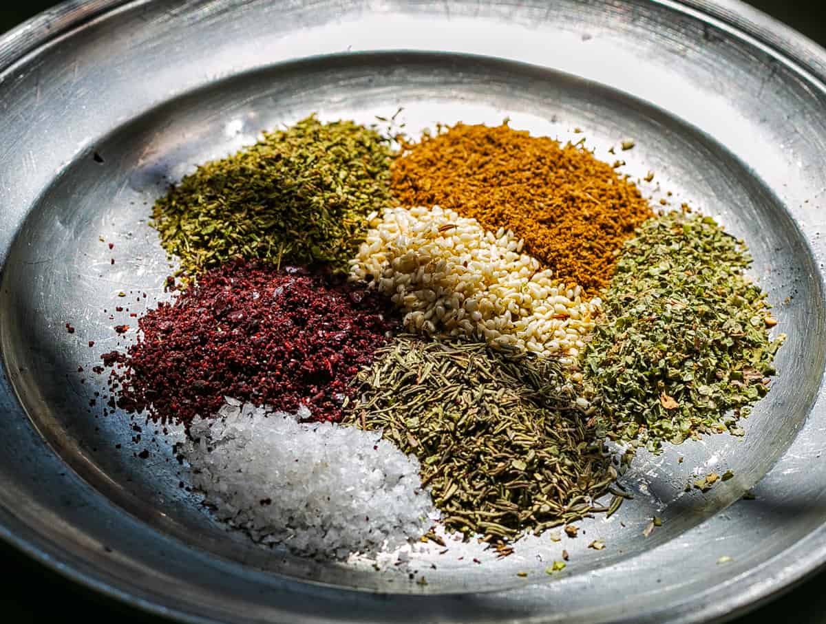 Za'atar Spice Blend - What is Za'atar and how to use it in cooking