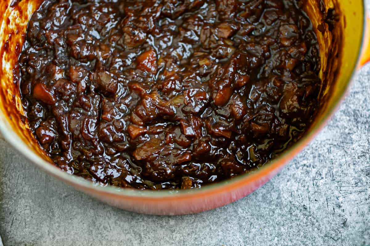 Pear Date and Tamarind Chilli Chutney