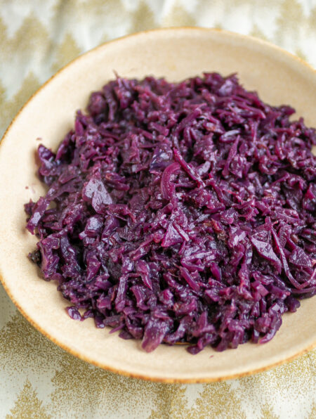Red Cabbage and Apple German Rotkohl